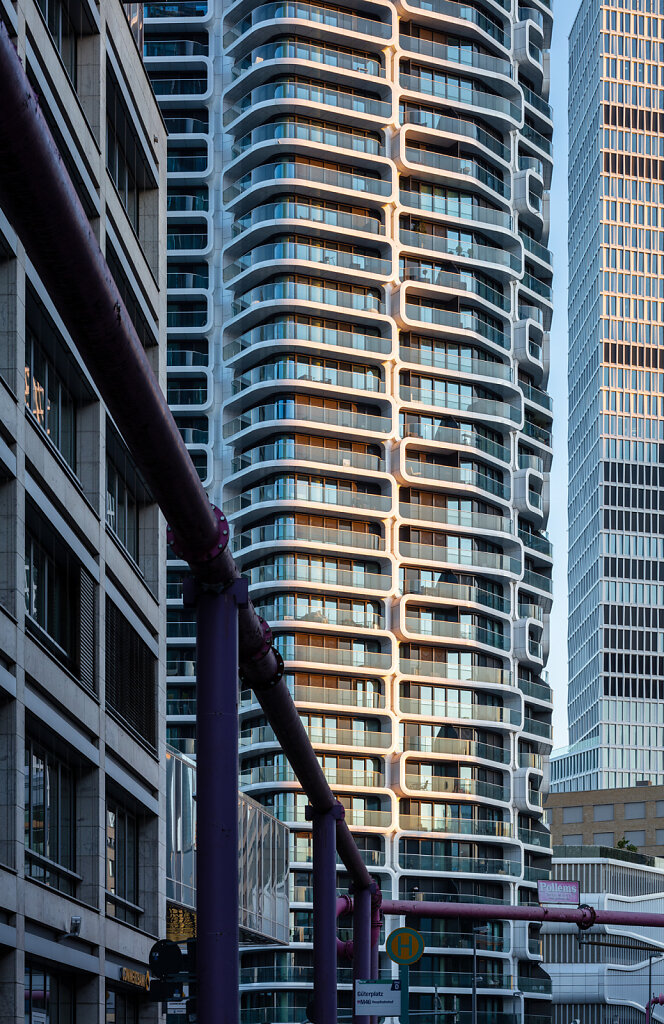 EP04282_Grand_Tower_Frankfurt_AWD